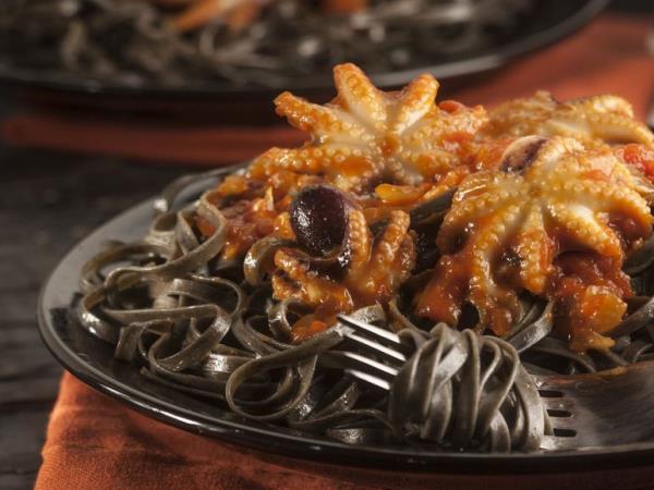 Noč čarovnic je predvsem kulinaričen praznik